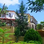 Roxani Hotel 3*