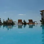 Roxani Hotel