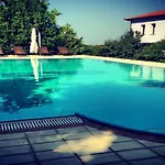 Roxani 3* Maroneia (Crete)
