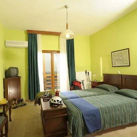 Hotel Roxani Marónia