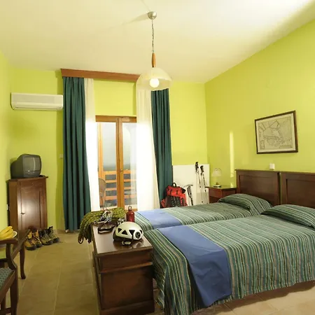 Otel Roxani Maroneia (Crete)