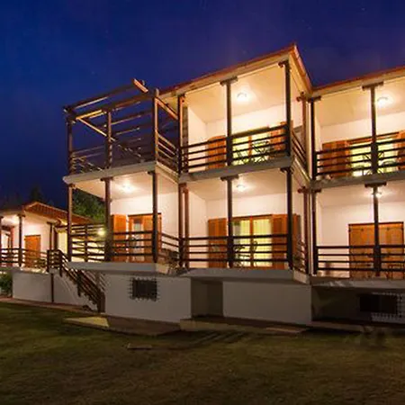 Hotel Roxani 3*