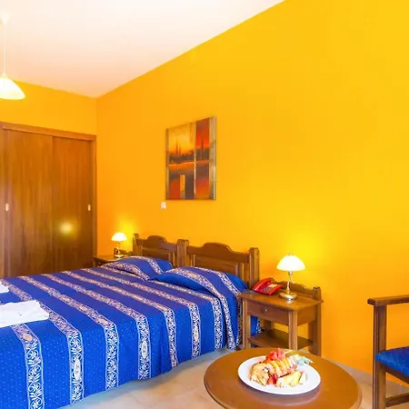 Hotell Roxani Marónia