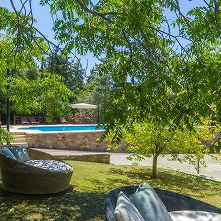 Hotel Roxani Marónia
