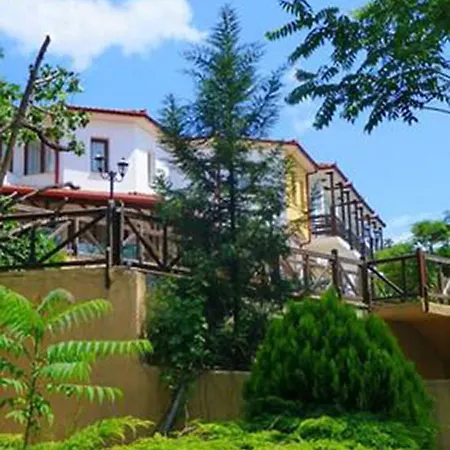 Roxani Hotell 3*