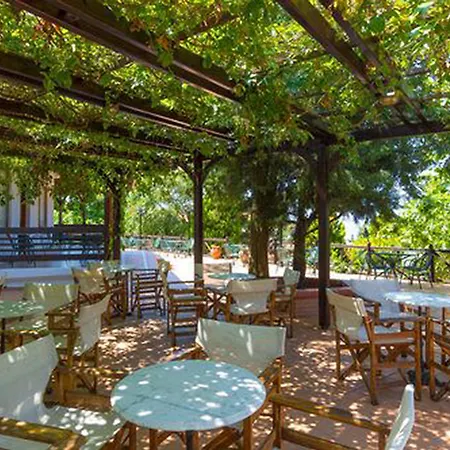 Hotell Roxani 3*