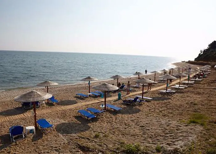 Roxani Maroneia (Crete)