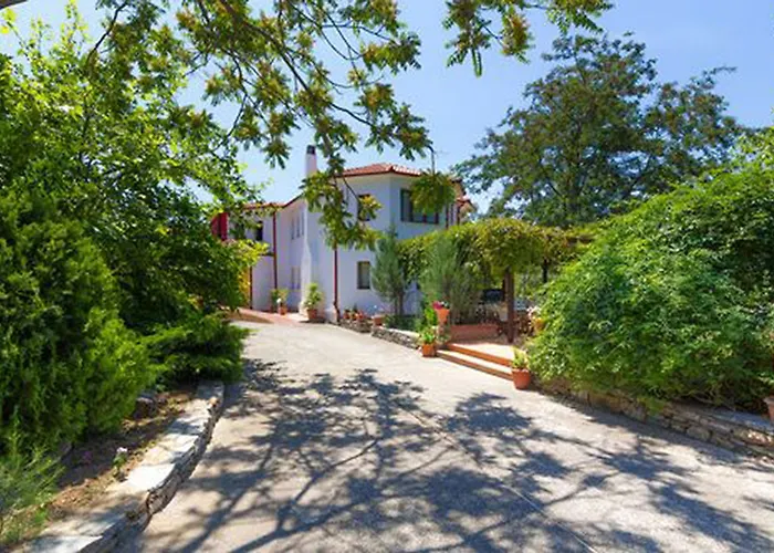 Roxani 3* Maroneia (Crete)