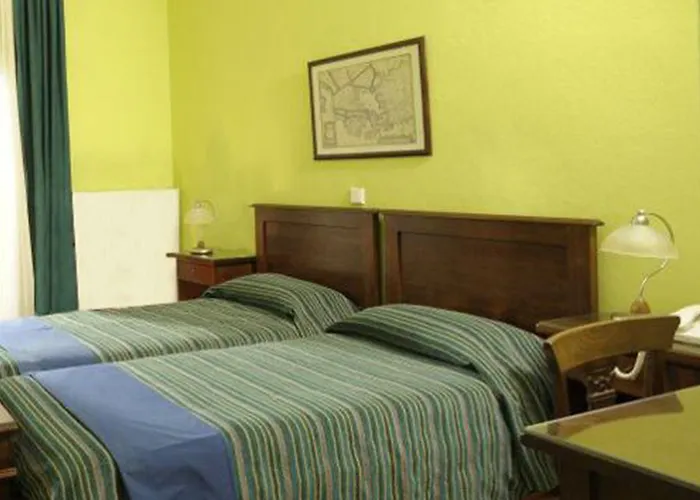 Roxani Maroneia (Crete)