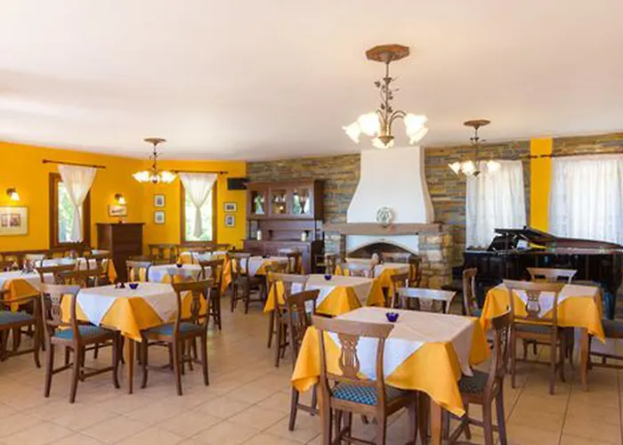 Roxani Otel Maroneia (Crete)